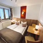 Gaestehaus Achental Берхтесгаден