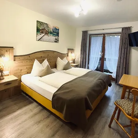 Gaestehaus Achental Penzion 3*