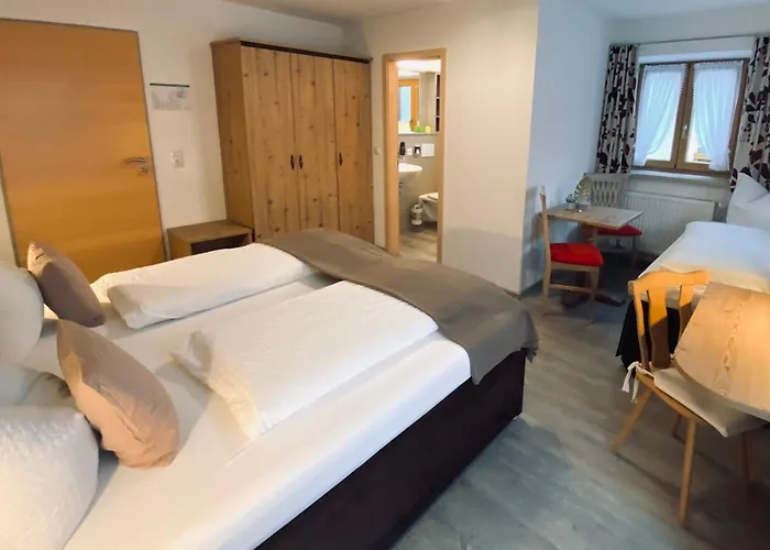 Affittacamere Gaestehaus Achental 3*