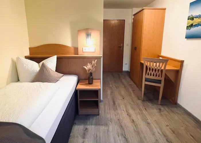 Gaestehaus Achental 3*