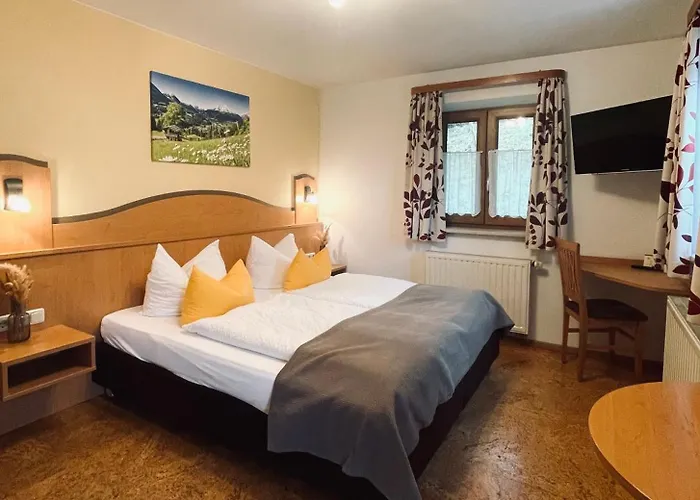 Gaestehaus Achental 3*