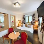 게스트하우스 게스트하우트 아헨탈 3*