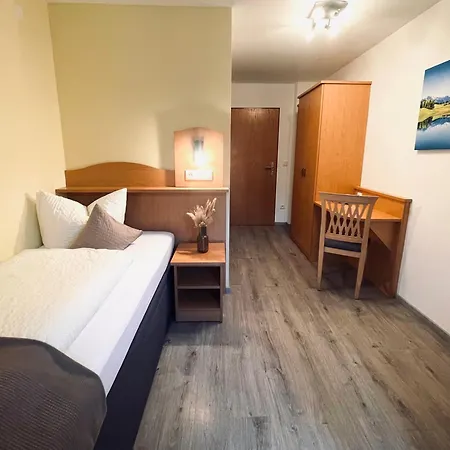 Gaestehaus Achental 3*