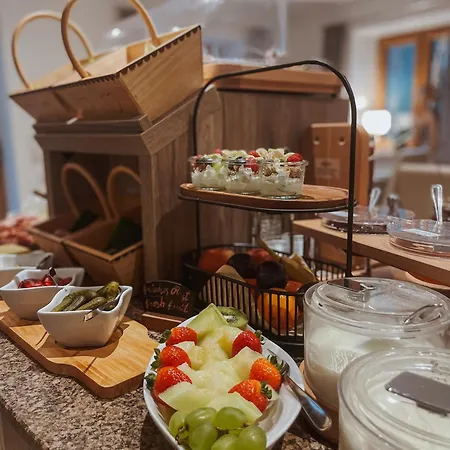 Gaestehaus Achental Πανσιόν Μπερχτεσγκάντεν