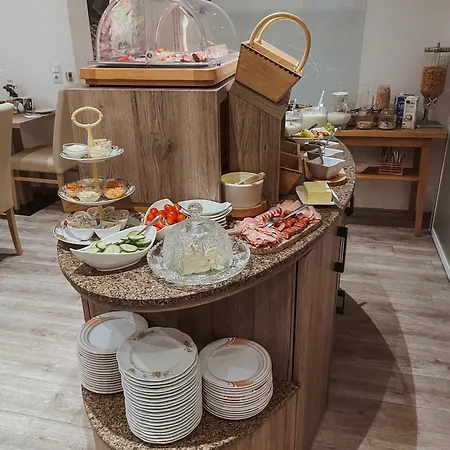 Gaestehaus Achental Πανσιόν Μπερχτεσγκάντεν