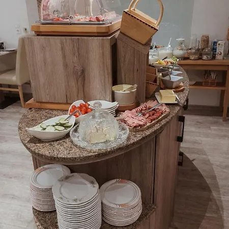 Gaestehaus Achental Πανσιόν Μπερχτεσγκάντεν