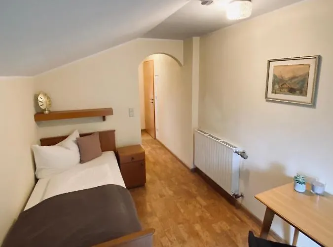 בית הארחה Gaestehaus Achental 3*